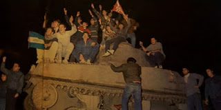 Articulo 36 de la Constitución Nacional: Manual de catequesis para la infancia democratica