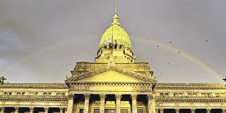 Contra presidencialismo, parlamentarismo