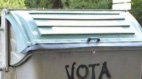 EN BOCA DE URNA ENTRAN MOSCAS