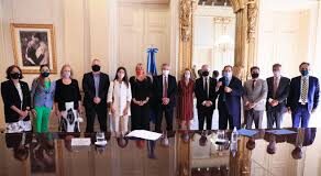 UN CONSEJO QUE DA CONSEJOS